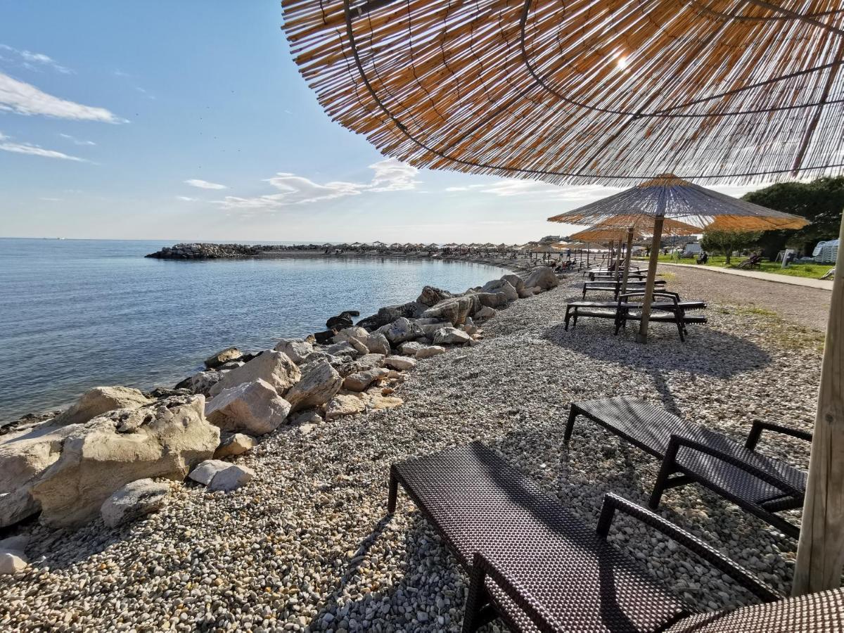 Aria Deluxe Superior 5 Star Apartment, Your Piece Of Heaven By The Sea & Park, With Sea & Park View Novigrad Istria Dış mekan fotoğraf